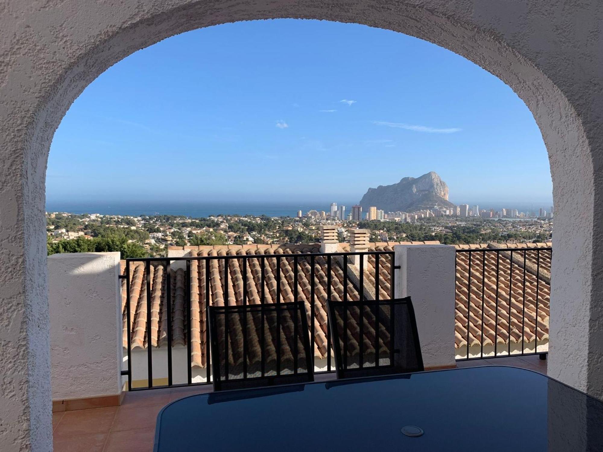 Imperial Park - Mit Panoramablick Und Schoener Terrasse Calp